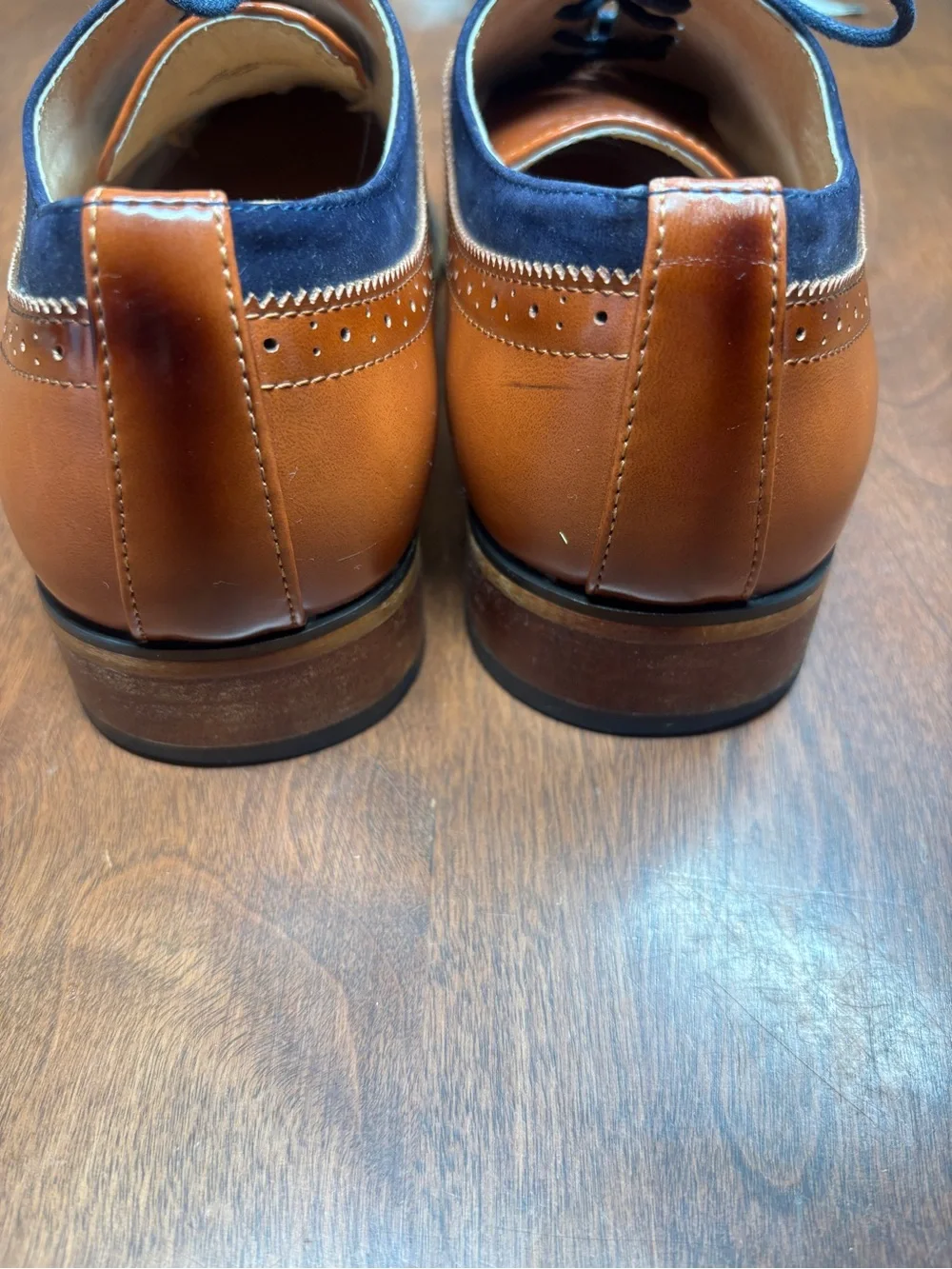 Gino Vitale Two-Tone Brown & Navy Oxfords (Size 9)
